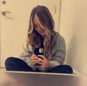 Meet your Posher, Eva